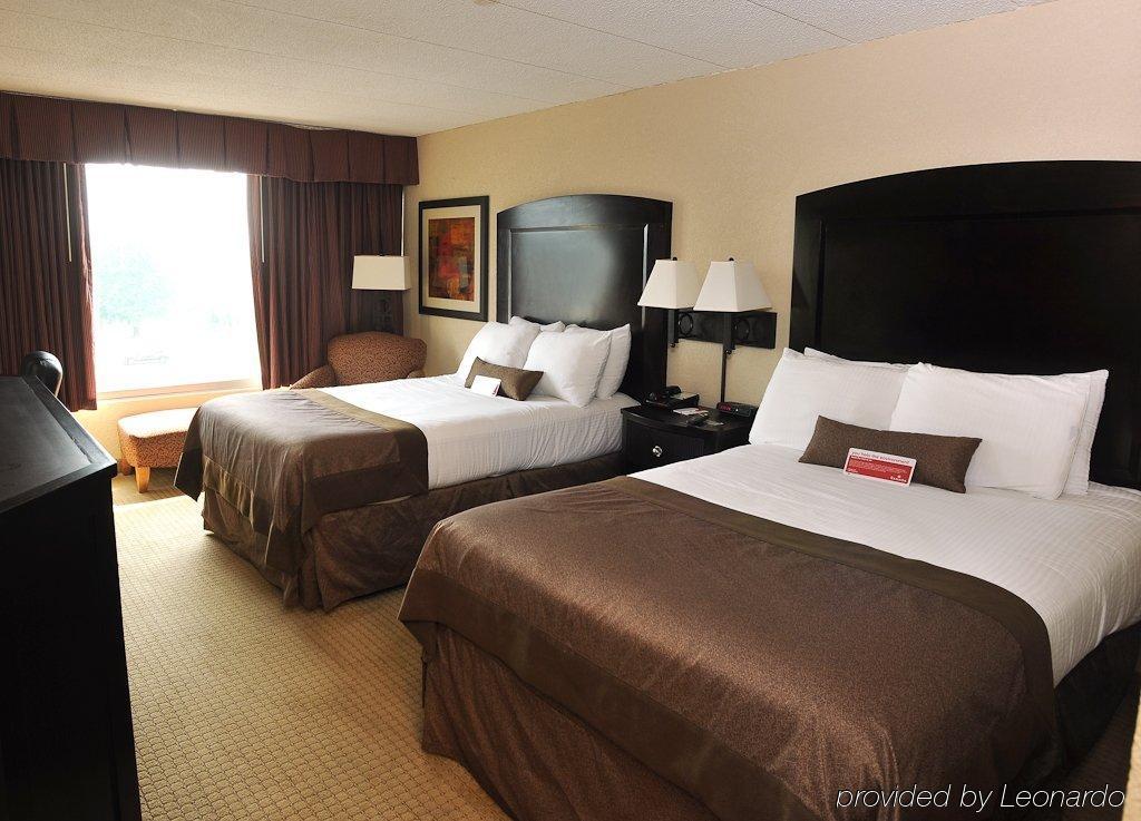 Holiday Inn And Suites Charleston West, An Ihg Hotel Chambre photo
